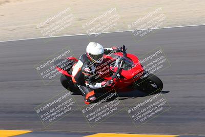 media/Oct-08-2022-SoCal Trackdays (Sat) [[1fc3beec89]]/Turn 7 Inside (145pm)/